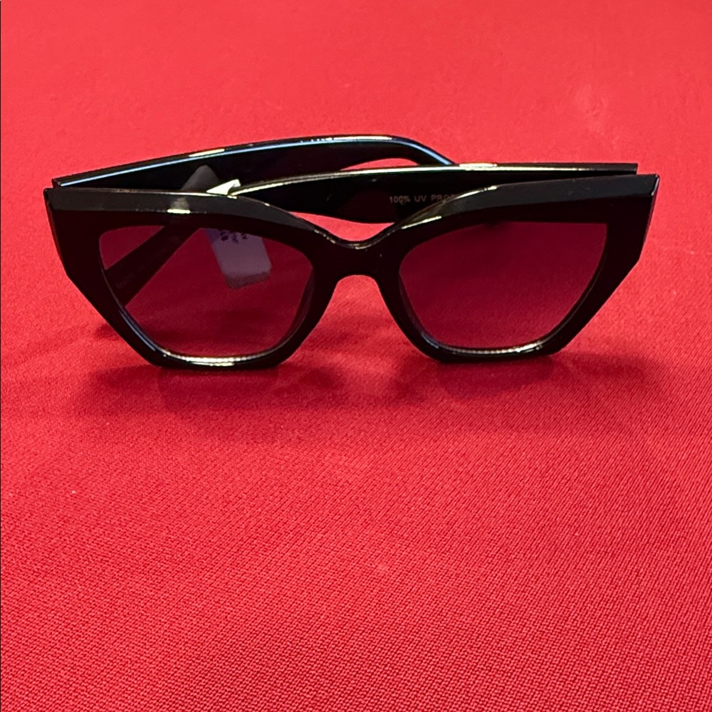 Francesca's Collections Black Cat-Eye Sunglasses
